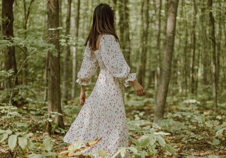 Bezpieczny spacer po lesie, czyli jak odstraszyć od siebie kleszcze?